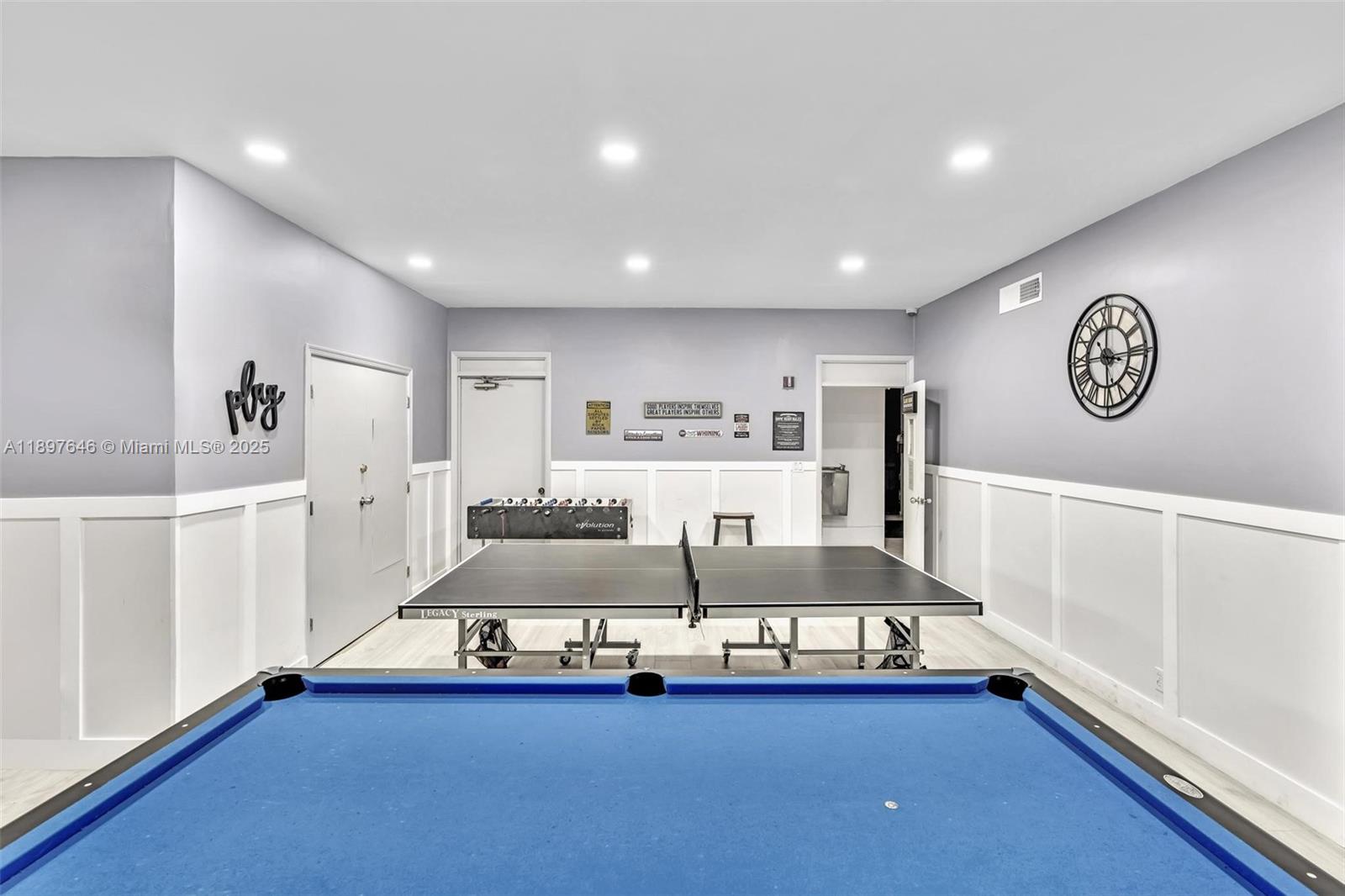 CYPRESS BEND CONDOMINIUM - Residential