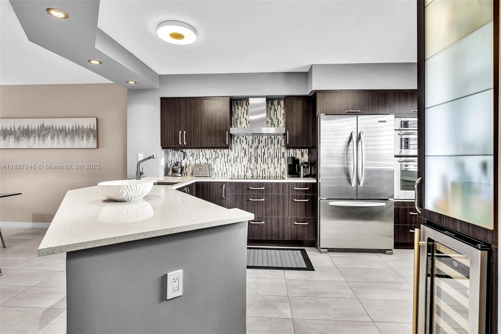 CYPRESS BEND CONDOMINIUM - Residential