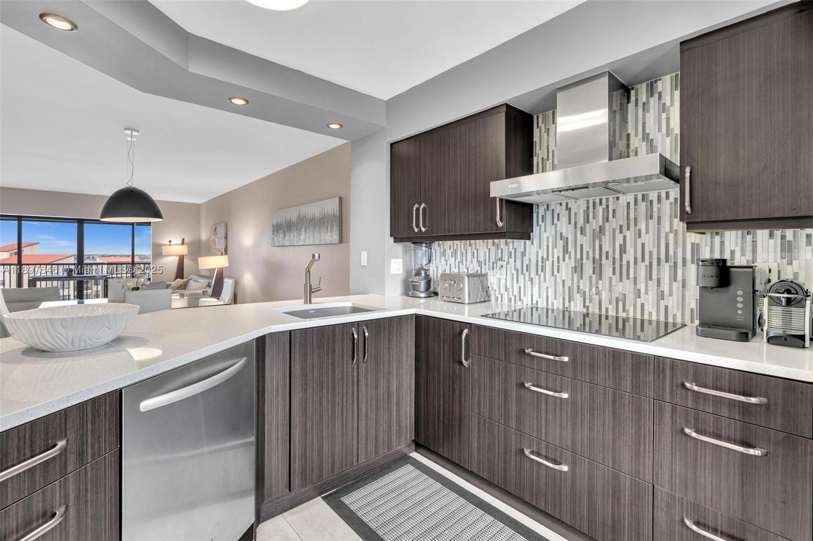 CYPRESS BEND CONDOMINIUM - Residential