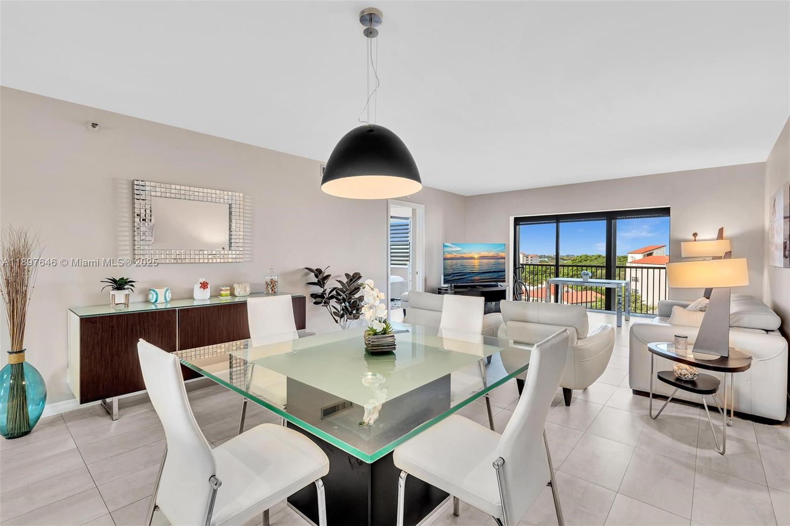 CYPRESS BEND CONDOMINIUM - Residential