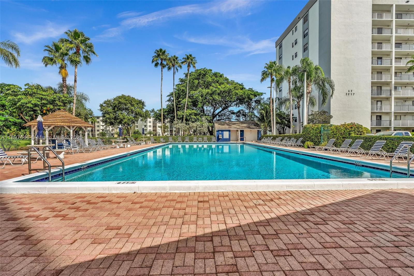CYPRESS BEND CONDOMINIUM - Residential