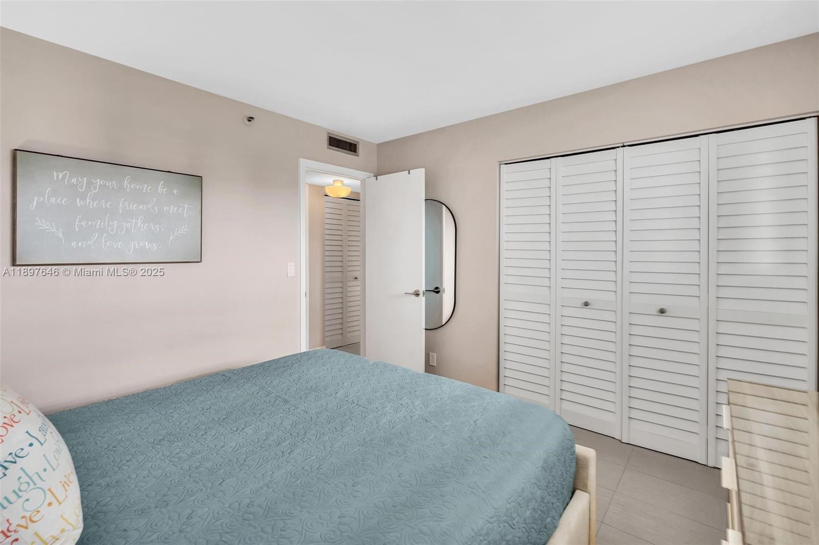 CYPRESS BEND CONDOMINIUM - Residential