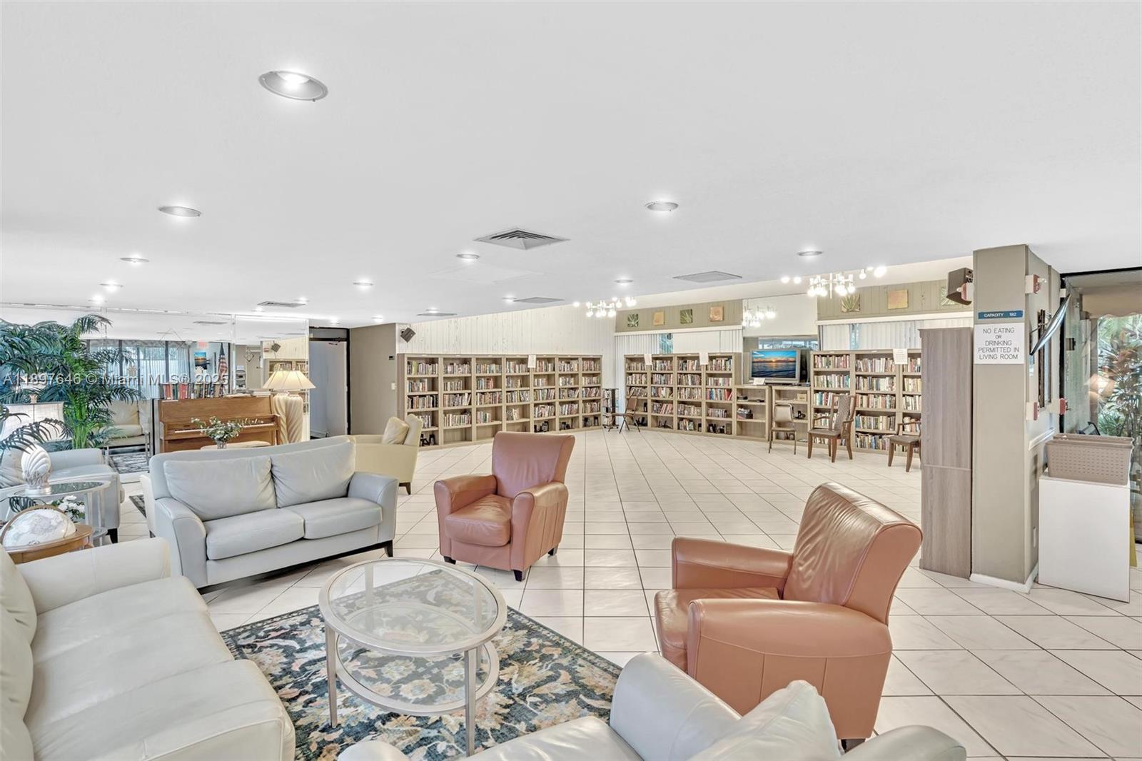 CYPRESS BEND CONDOMINIUM - Residential