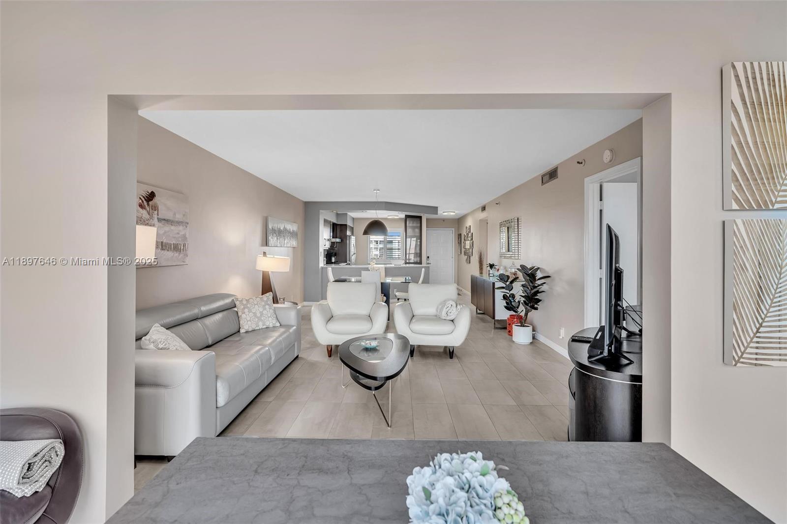 CYPRESS BEND CONDOMINIUM - Residential