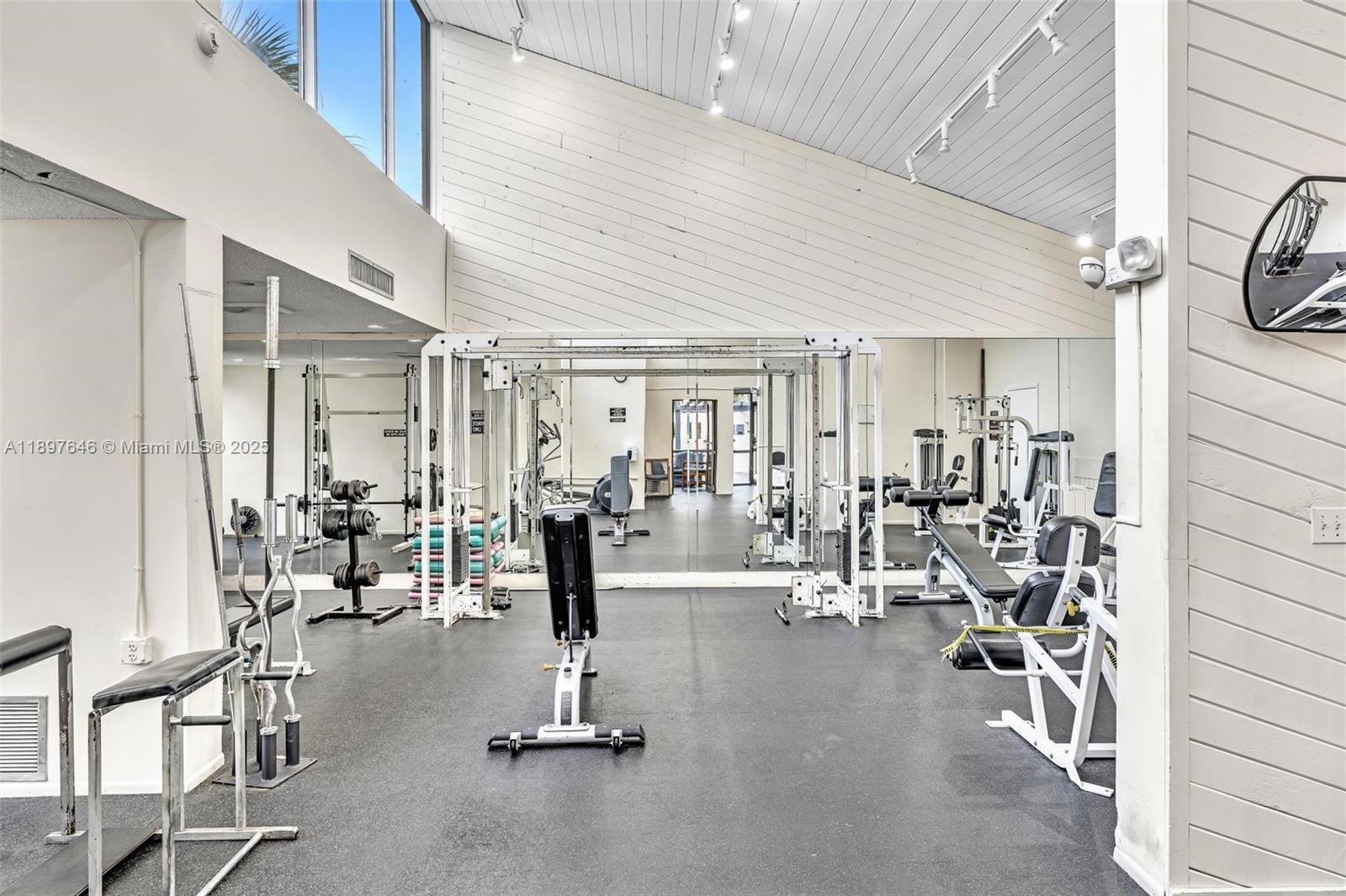 CYPRESS BEND CONDOMINIUM - Residential