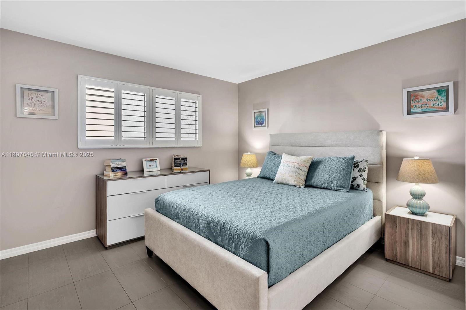 CYPRESS BEND CONDOMINIUM - Residential