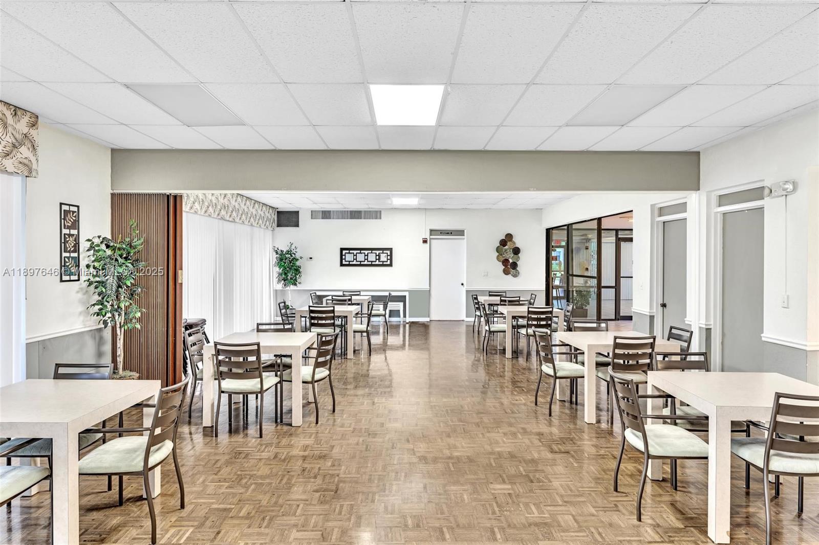 CYPRESS BEND CONDOMINIUM - Residential