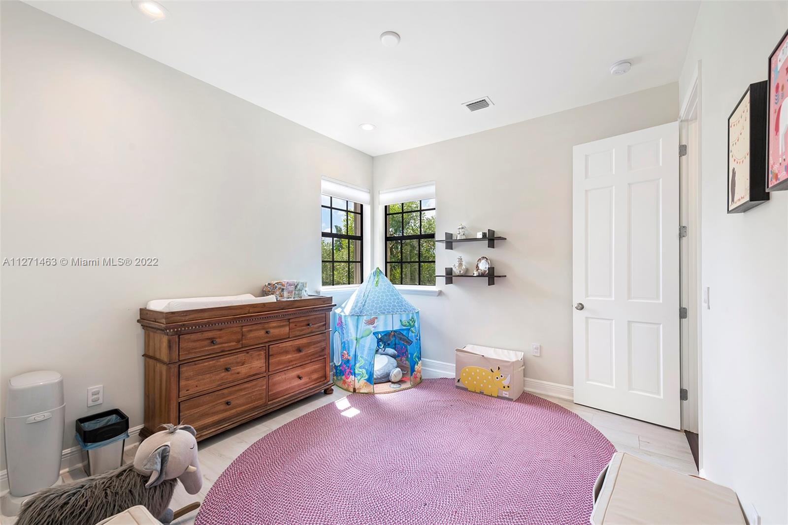 BAY HARBOR ISLAND - Residential