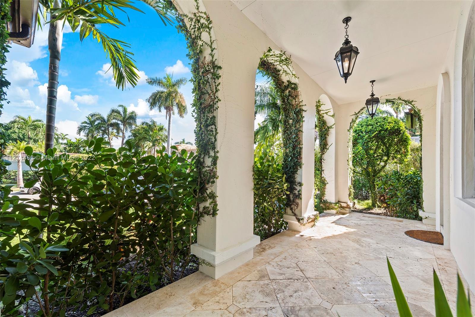 BAY HARBOR ISLAND - Residential