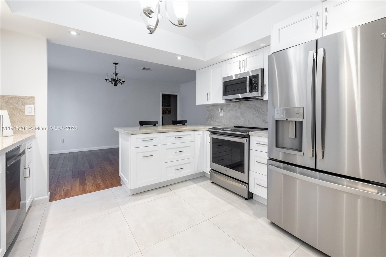 CORAL GABLES SEC E - Residential Lease