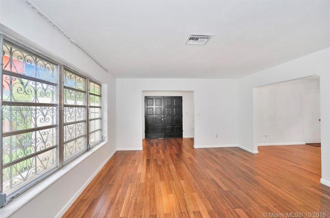 CORAL GABLES SEC E - Residential Lease