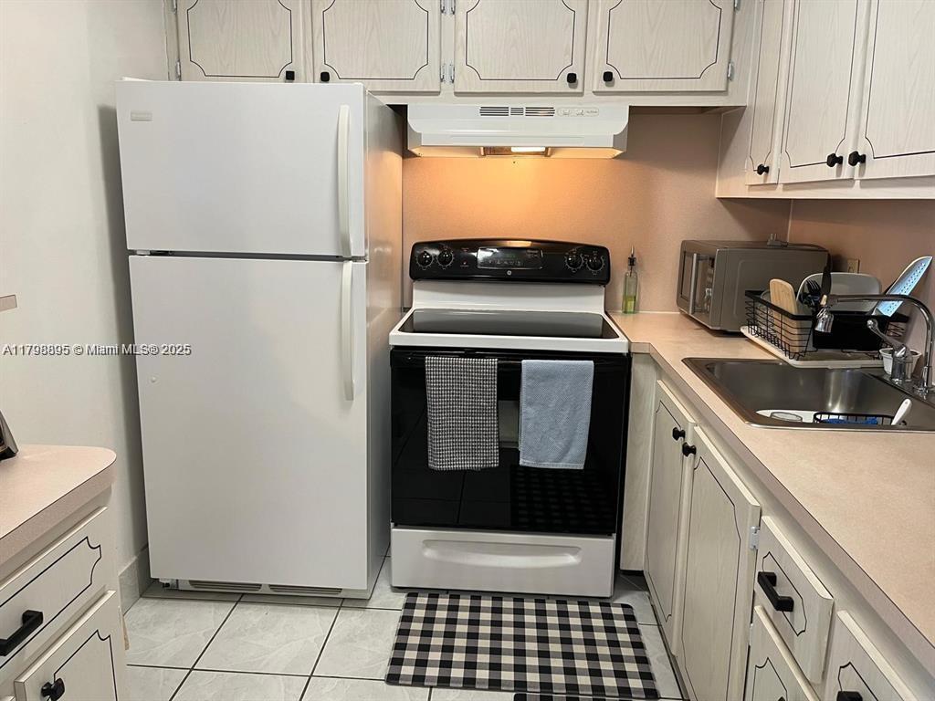 WESTBURY A CONDO - Residential Lease