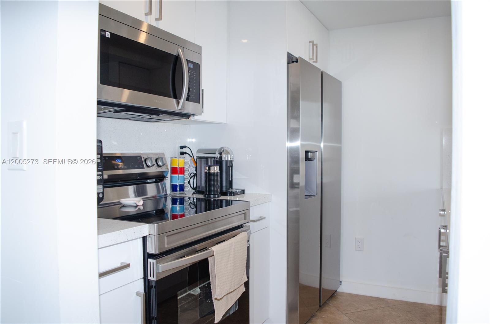 LAS BRISAS@ COUNTRY CLUB - Residential