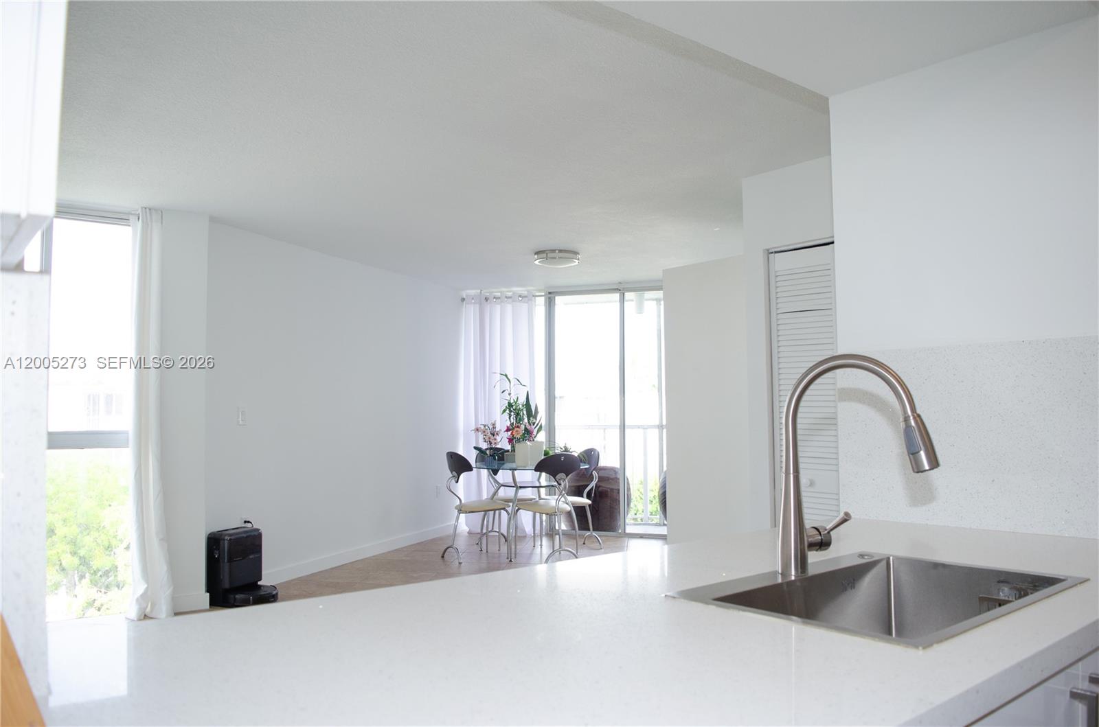 LAS BRISAS@ COUNTRY CLUB - Residential