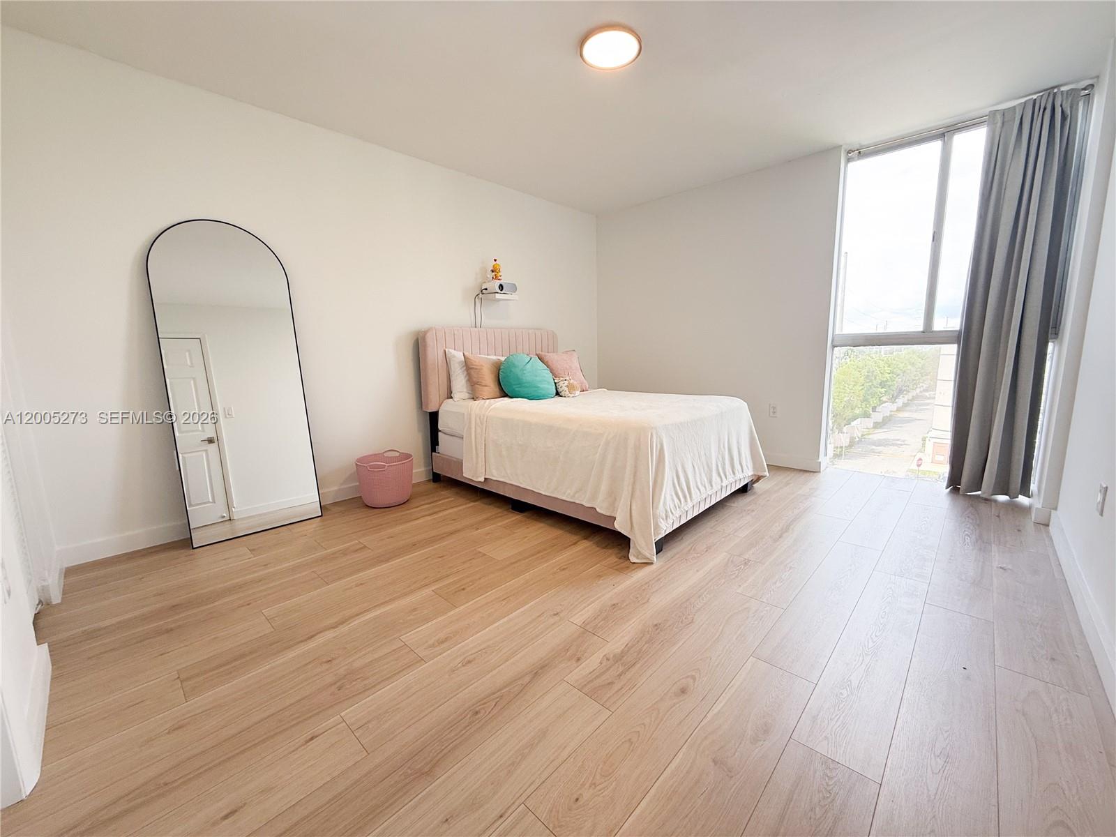 LAS BRISAS@ COUNTRY CLUB - Residential