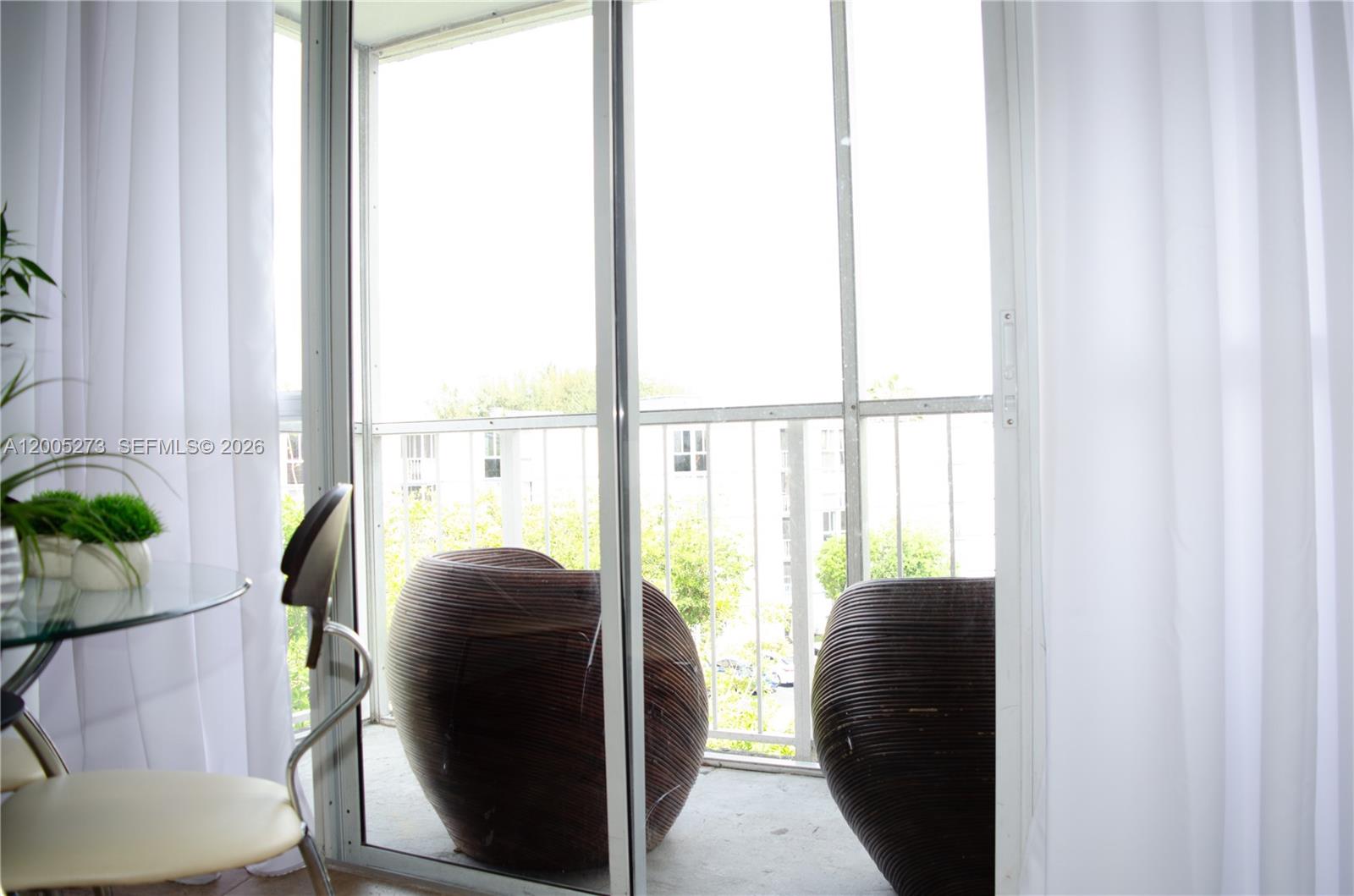 LAS BRISAS@ COUNTRY CLUB - Residential