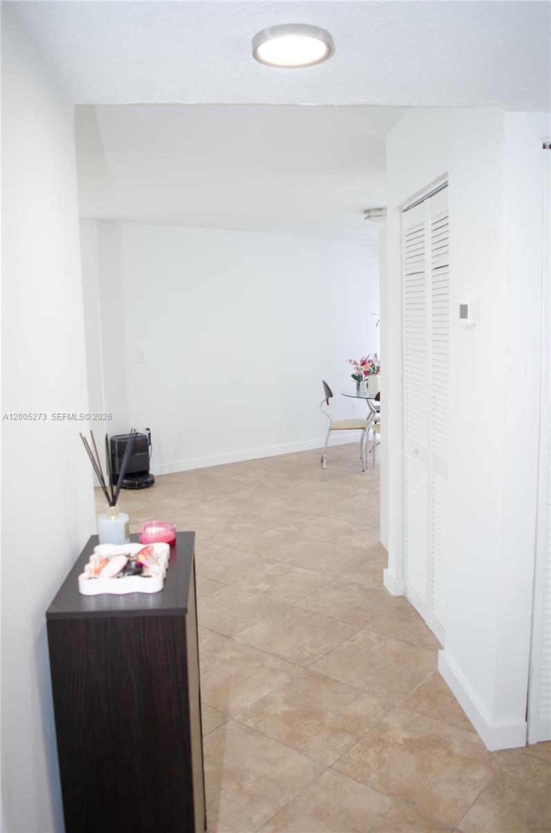 LAS BRISAS@ COUNTRY CLUB - Residential