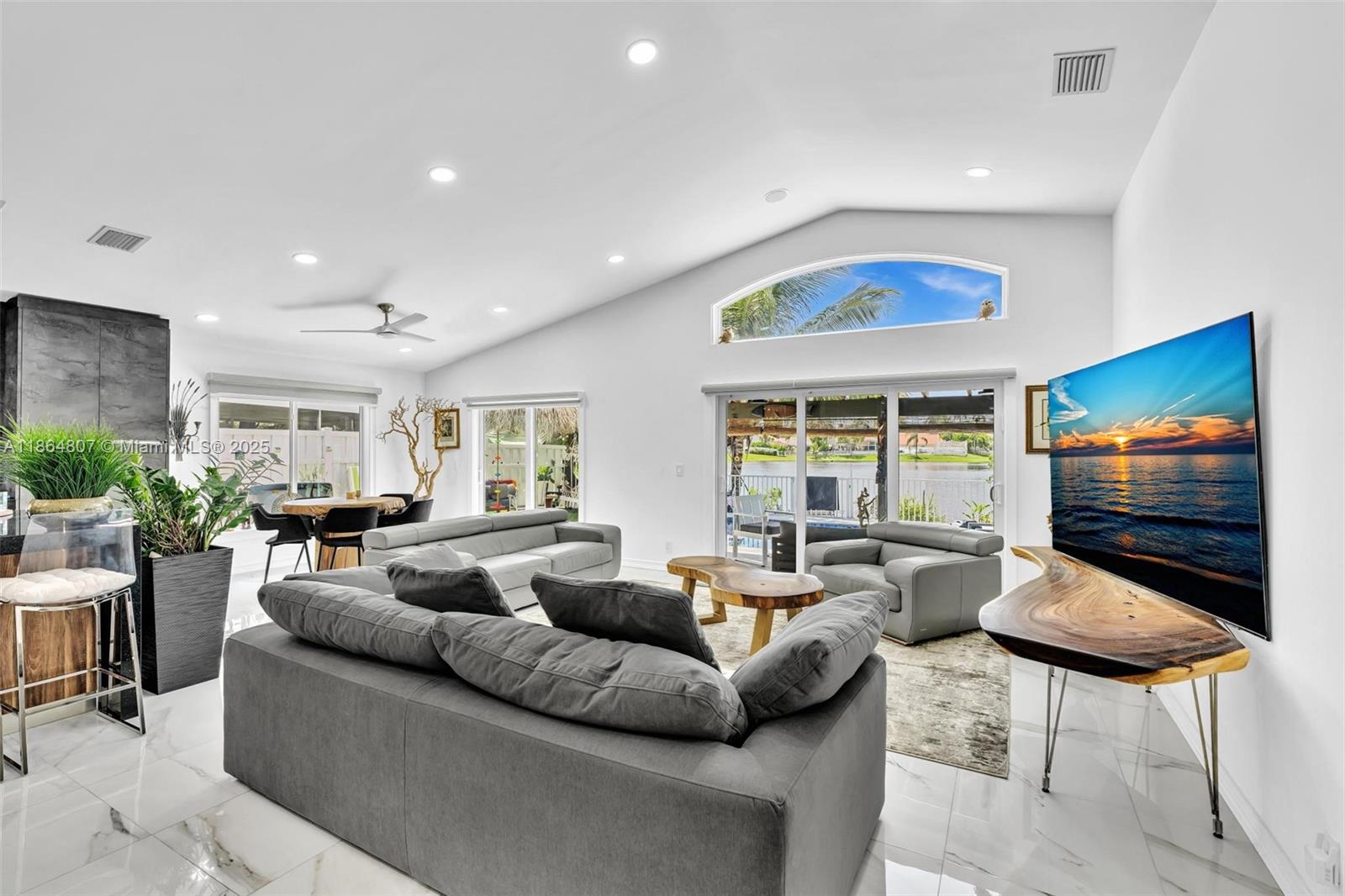 BANYAN OAKRIDGE PLAT - Residential