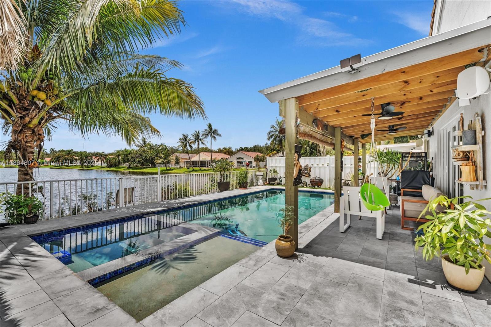 BANYAN OAKRIDGE PLAT - Residential