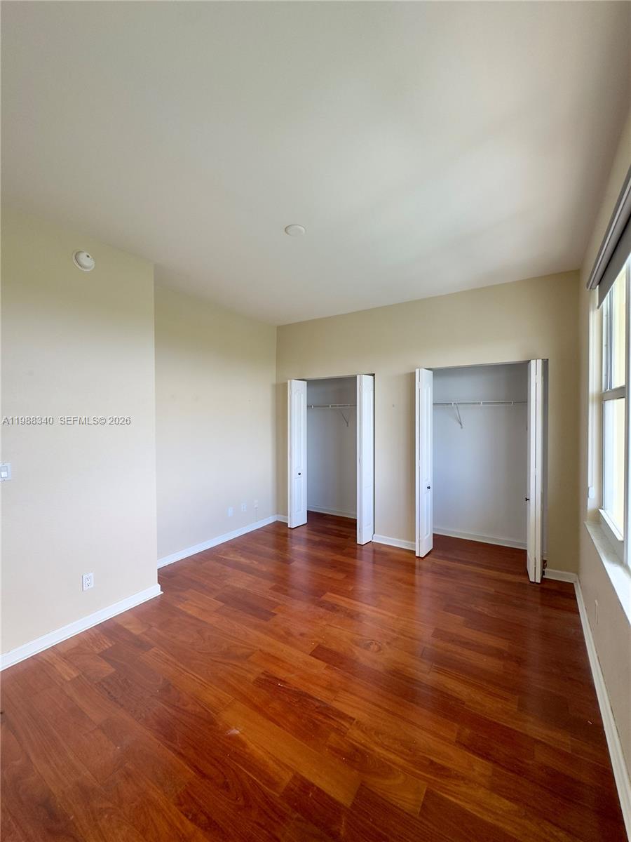 5600 CONDO - Residential Lease