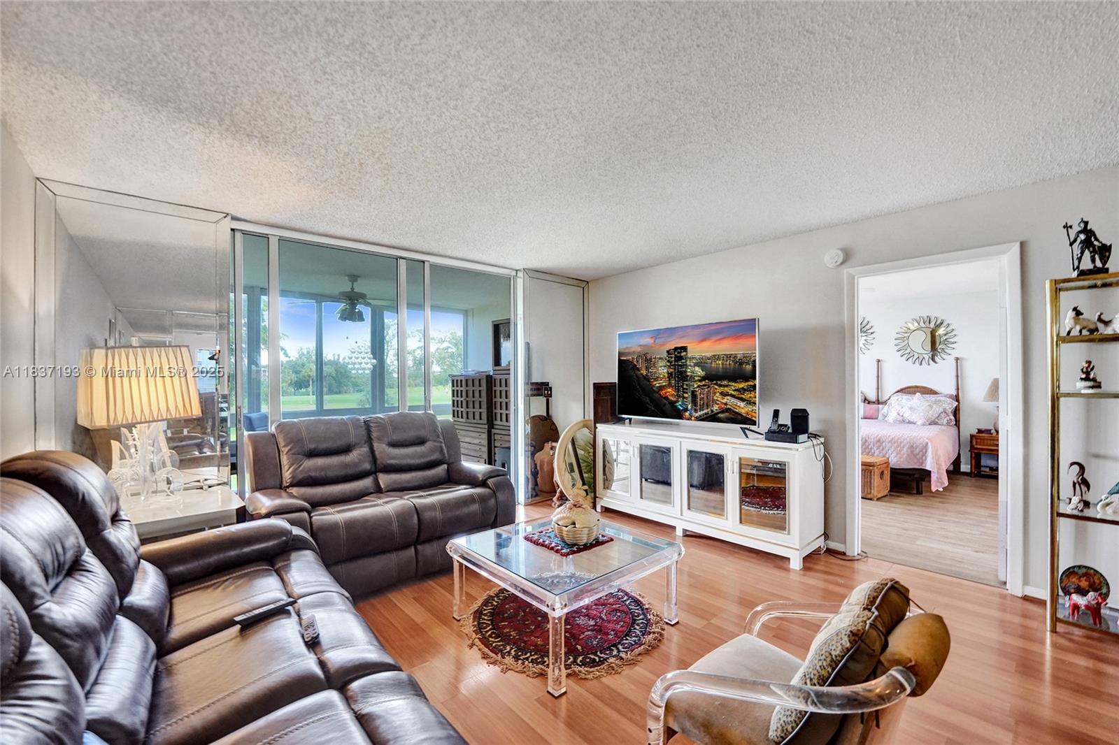 12 OF PALM SPRINGS 2 COND - Residential