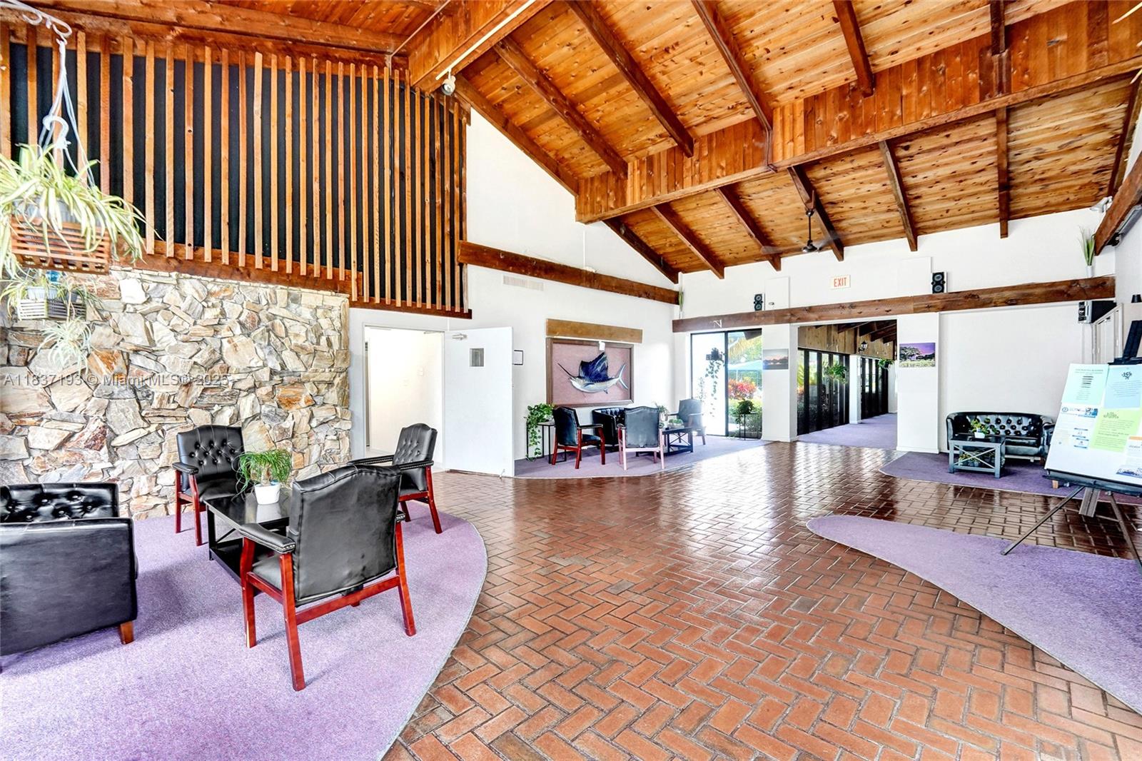 12 OF PALM SPRINGS 2 COND - Residential