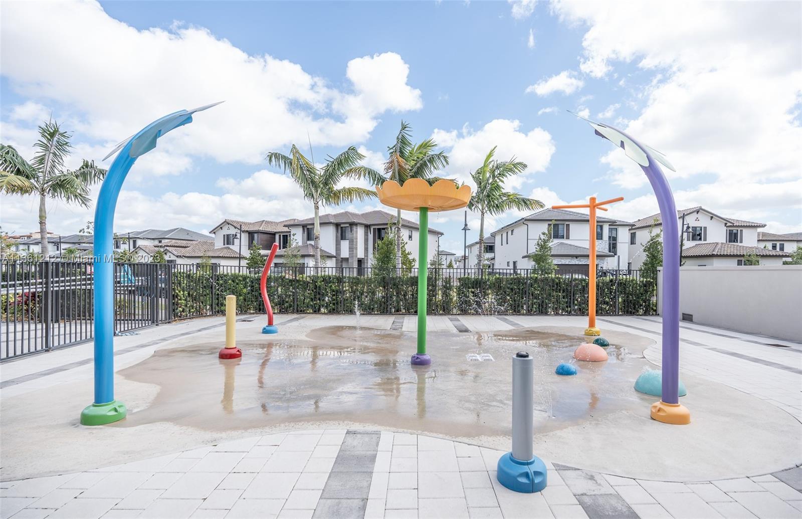 URBANA DOWNTOWN DORAL - Residential Lease