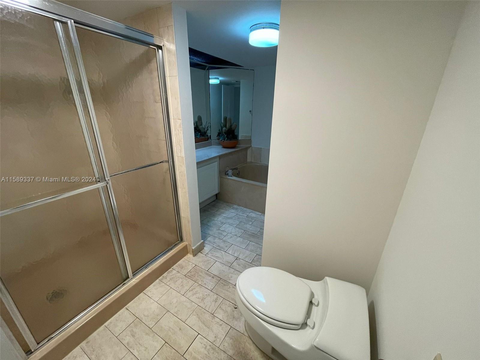 VENETIA CONDO - Residential Lease