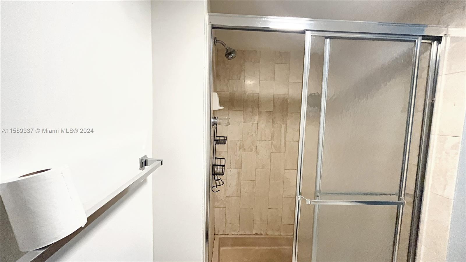 VENETIA CONDO - Residential Lease