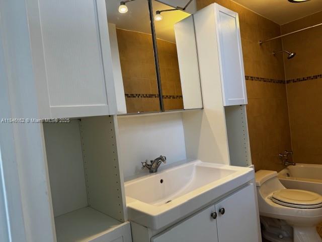 BLAIR HOUSE CONDO - WEST - Residential Lease