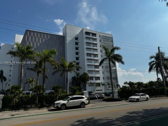 9100 W Bay Harbor Dr 7A