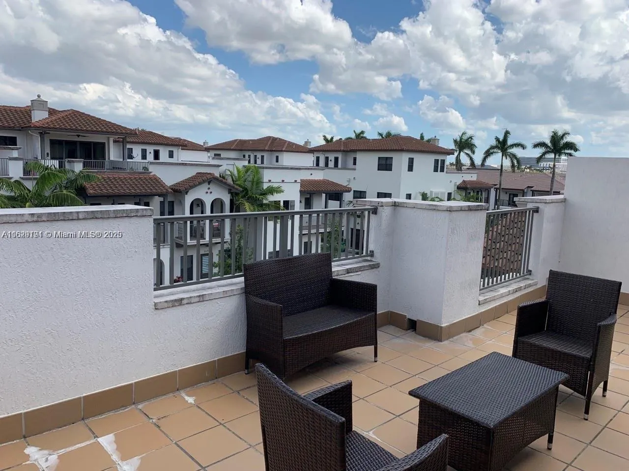 Doral, Florida 33166, United States, 3 Bedrooms Bedrooms, ,4 BathroomsBathrooms,Residential,Active,51076