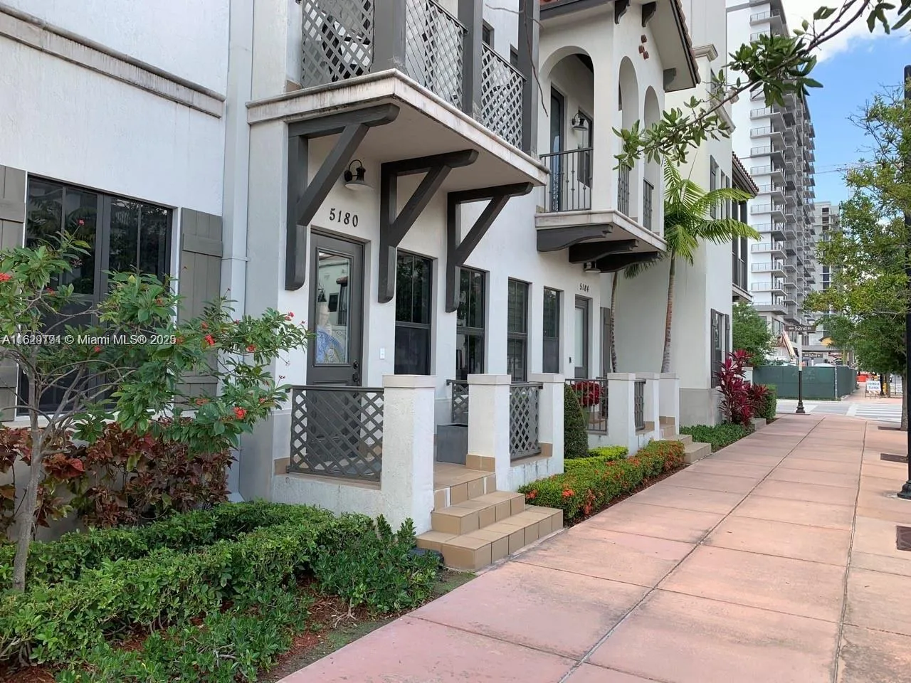 Doral, Florida 33166, United States, 3 Bedrooms Bedrooms, ,4 BathroomsBathrooms,Residential,Active,51076