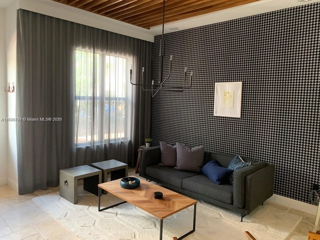 Doral, Florida 33166, United States, 3 Bedrooms Bedrooms, ,4 BathroomsBathrooms,Residential,Active,51076