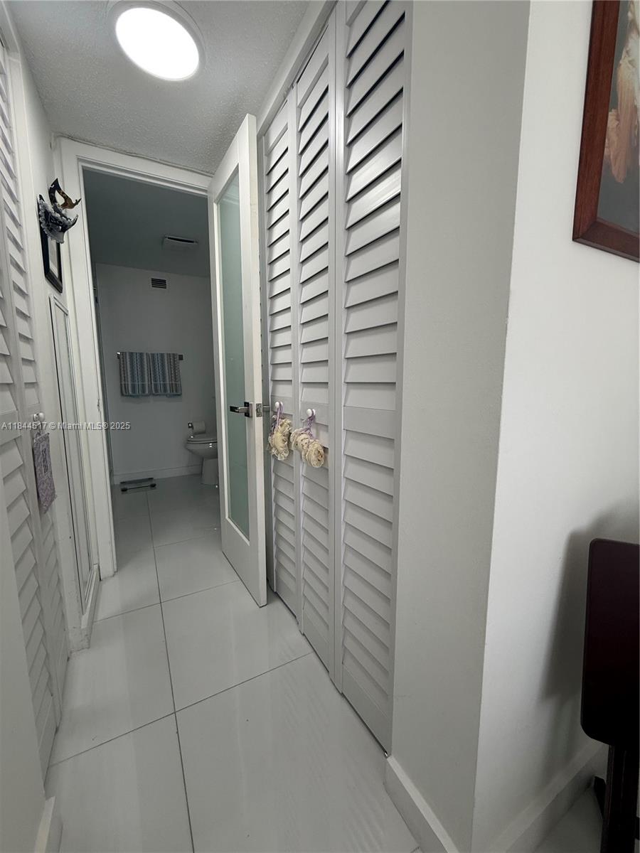 BAYVIEW TOWERS CONDO NORT - Residential