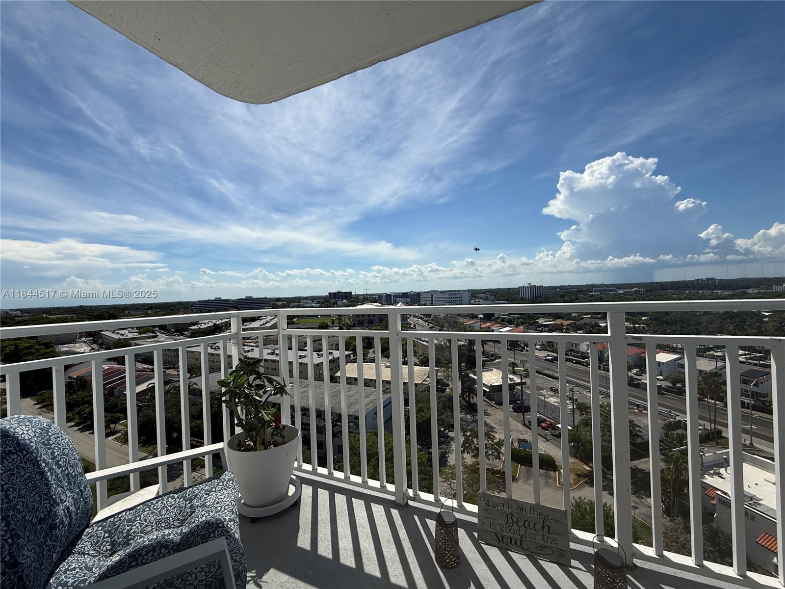 BAYVIEW TOWERS CONDO NORT - Residential