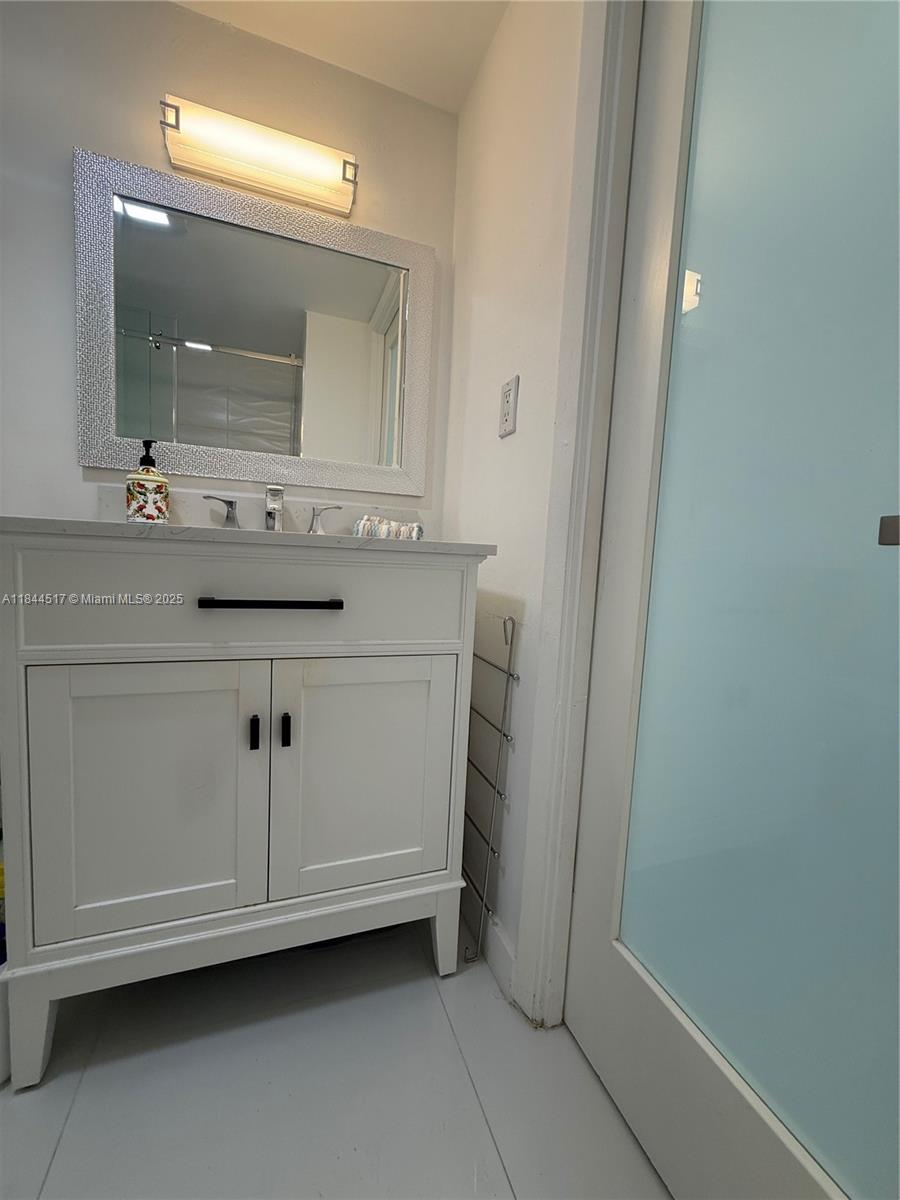 BAYVIEW TOWERS CONDO NORT - Residential