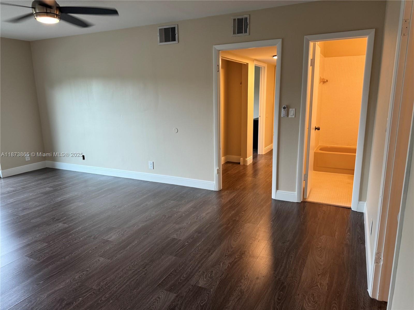 CHATEAU ON THE KNOLL - Residential Lease