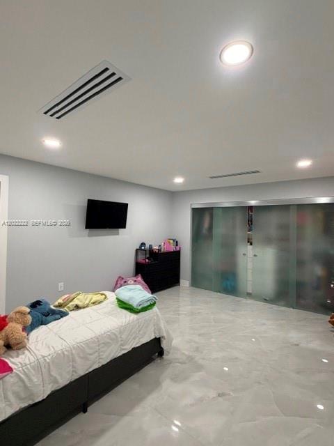 8900 INTERIM-AWAIT SPECIFI - Residential