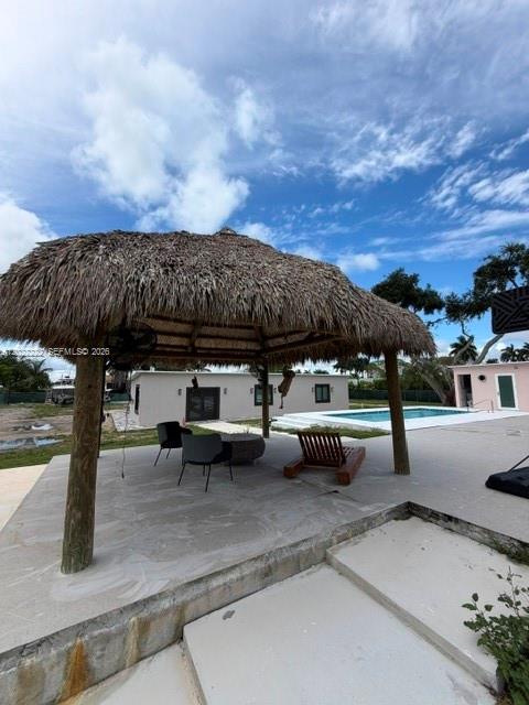 8900 INTERIM-AWAIT SPECIFI - Residential