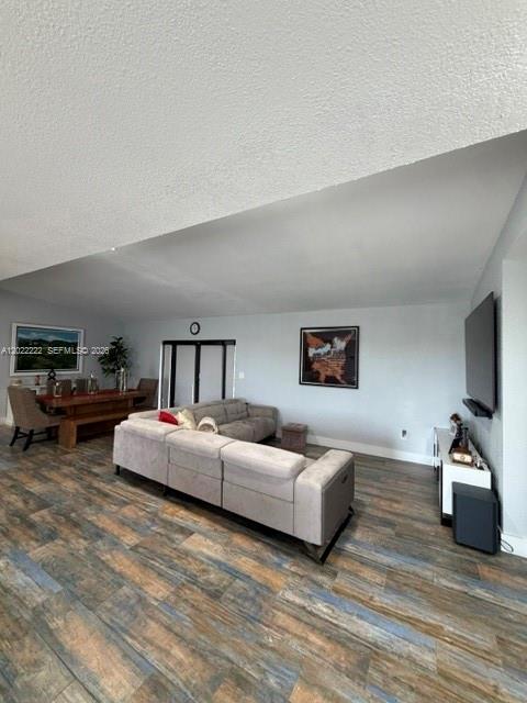 8900 INTERIM-AWAIT SPECIFI - Residential