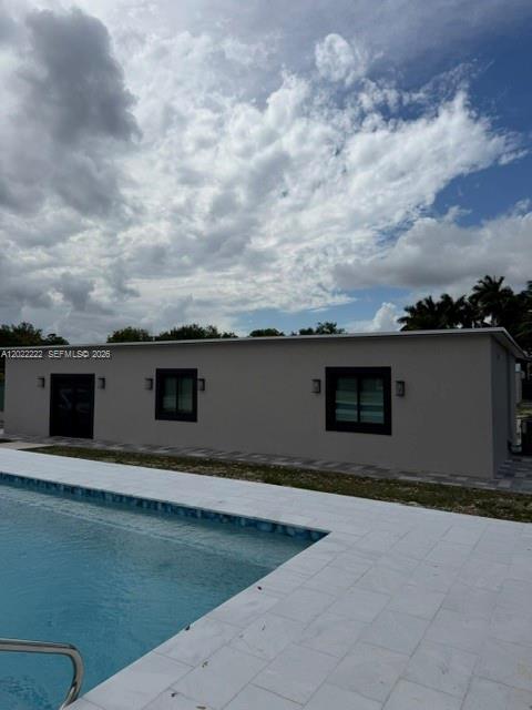 8900 INTERIM-AWAIT SPECIFI - Residential