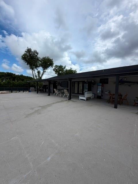 8900 INTERIM-AWAIT SPECIFI - Residential