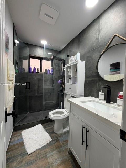8900 INTERIM-AWAIT SPECIFI - Residential