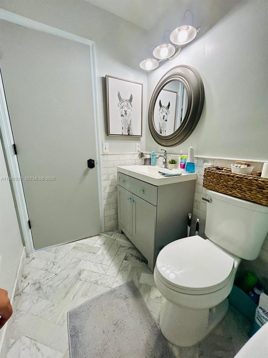 WEITZER SERENA LAKES TOWN - Residential