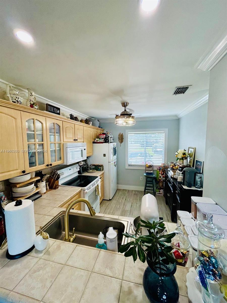 WEITZER SERENA LAKES TOWN - Residential