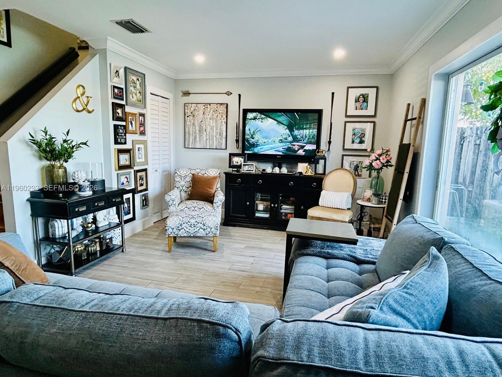 WEITZER SERENA LAKES TOWN - Residential