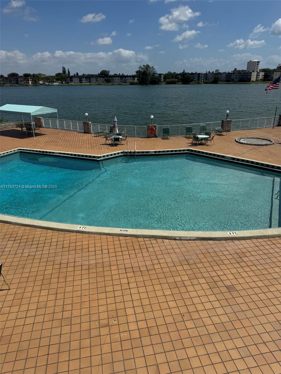 SIXTH MOORINGS CONDO - Residential