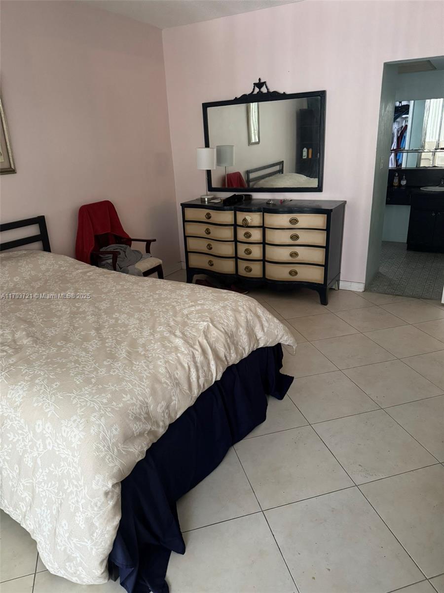 SIXTH MOORINGS CONDO - Residential