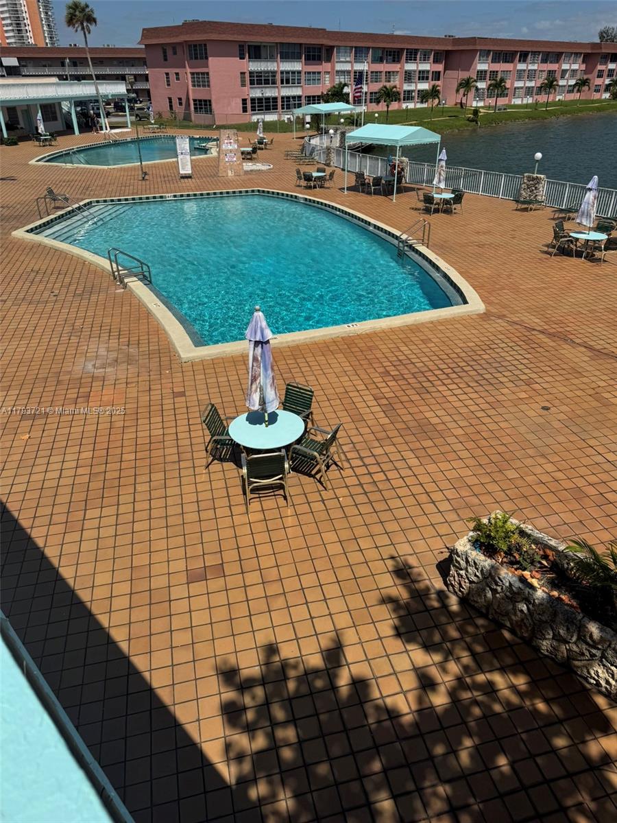 SIXTH MOORINGS CONDO - Residential